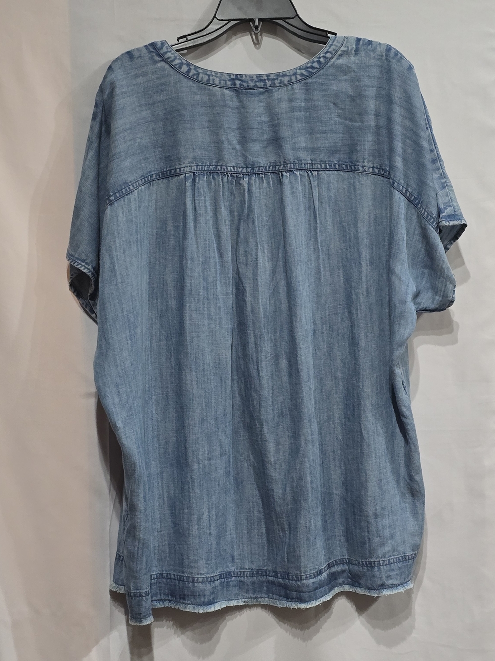 J.Jill Denim Light Blue Chambray Pintuck Tunic Top Vertical Pintuck Pleats XL - Picture 5 of 10